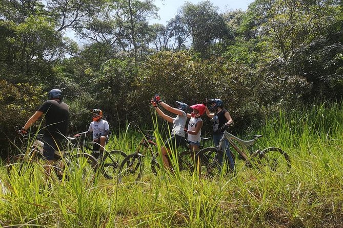 Cali Mountain Bike Ride - The Big Moment: Descent Through Rural Roads and Changing Thermal Floors