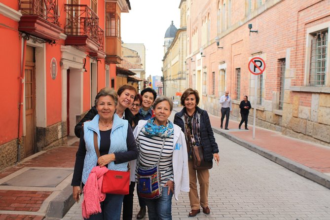 Candelaria Tour: Hotspots and Hidden Gems - Heading toward Carrera 7, you catch a major mystery at a real street corner