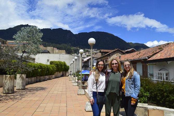 Candelaria Tour: Hotspots and Hidden Gems - Fragmentos at Museo Nacional de Colombia, where art meets the conflict