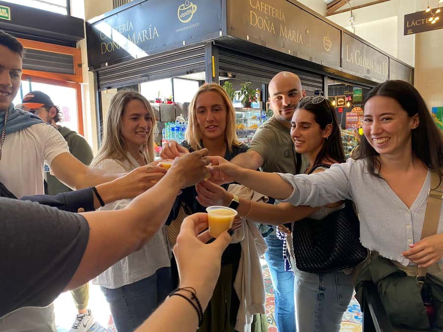 Candelaria Unveiled: Cool-tural Heritage Walking Tour - Starting at Policarpa Salavarrieta, Then Reading the Neighborhood’s Meaning
