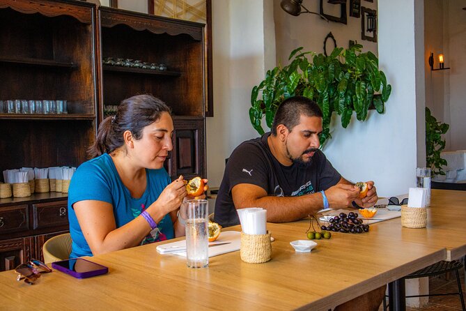 Caribbean fruits tasting and Paila Ice cream class - Who this Cartagena class is best for