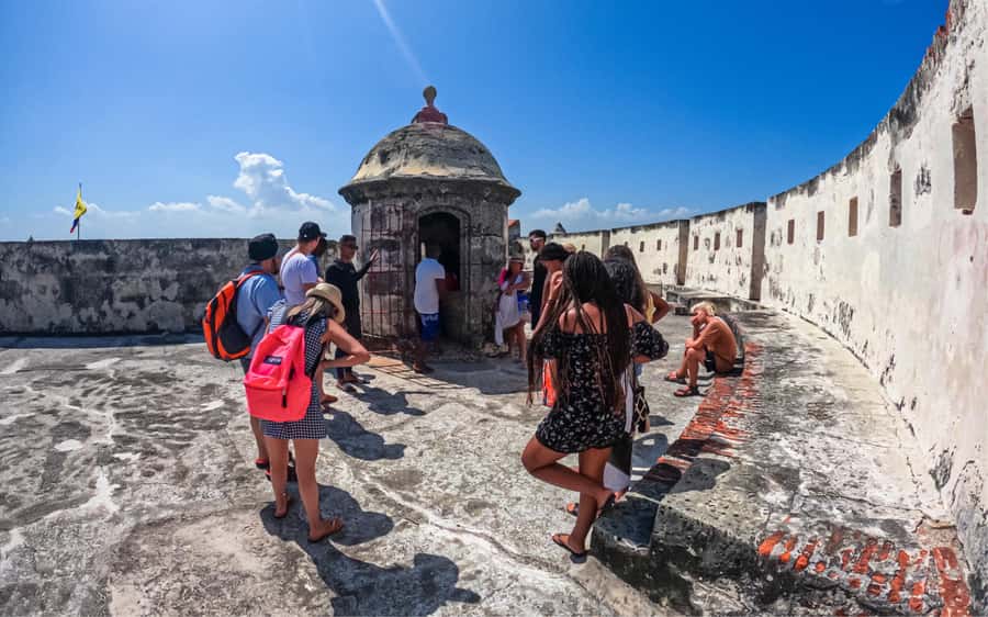 Cartagena: 5 Island Boat Tour with Night Bioluminescent Stop - A 5-island speedboat day that balances beaches and the reef