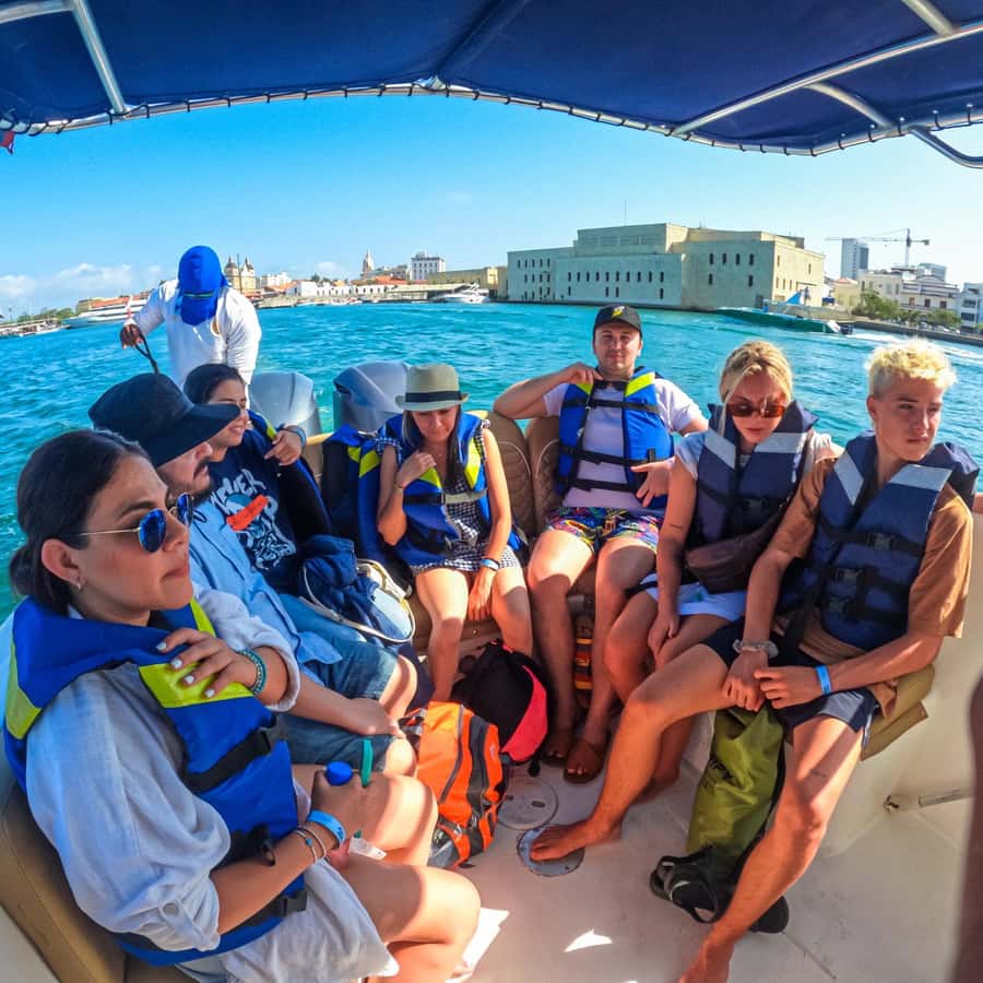 Cartagena: 5 Island Boat Tour with Night Bioluminescent Stop - Who this tour is best for