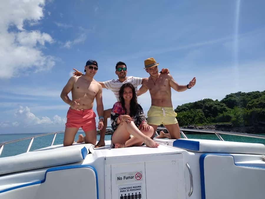 Cartagena: 5-Island Trip by Boat with Lunch and Snorkeling - Getting on the boat in Cartagena, and why that matters