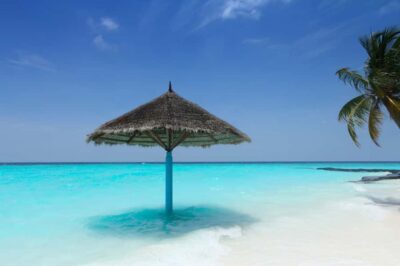 5 Islands Boat Tour with Lunch, Snorkeling, & Bar