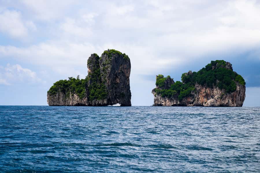 Cartagena: 5 Islands Boat Tour with Lunch, Snorkeling, & Bar - San Martín de Pajarales snorkeling in a natural pool
