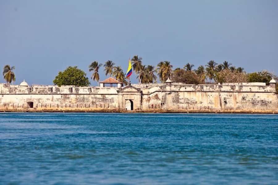 Cartagena: 5 Islands Premium Tour with Lunch and Snorkeling - Tierra Bomba and the Colonial Forts Stop