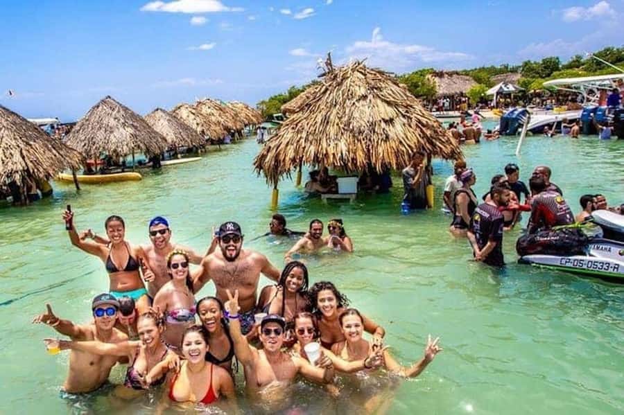 Cartagena: 5 Islands Premium Tour with Lunch and Snorkeling - Getting Set Up in the Morning: Pickup, Guide, and Timing