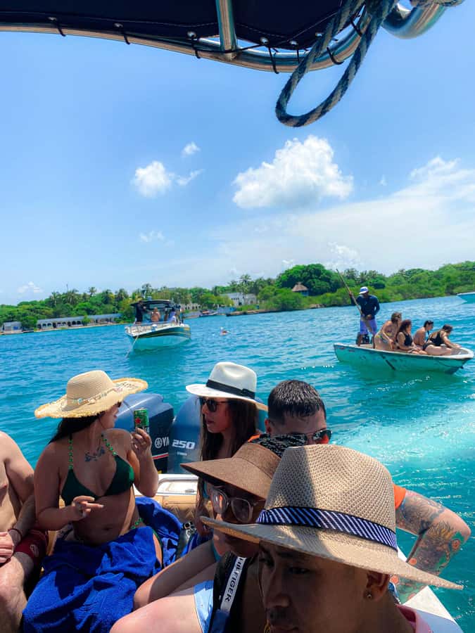 Cartagena: 5 Rosario Islands Tour with Snorkeling and Lunch - How this Rosario Islands day feels once you’re moving