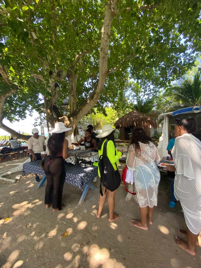 Cartagena: 5 Rosario Islands Tour with Snorkeling and Lunch - Snorkeling in the Rosario Islands, what to expect and what to check