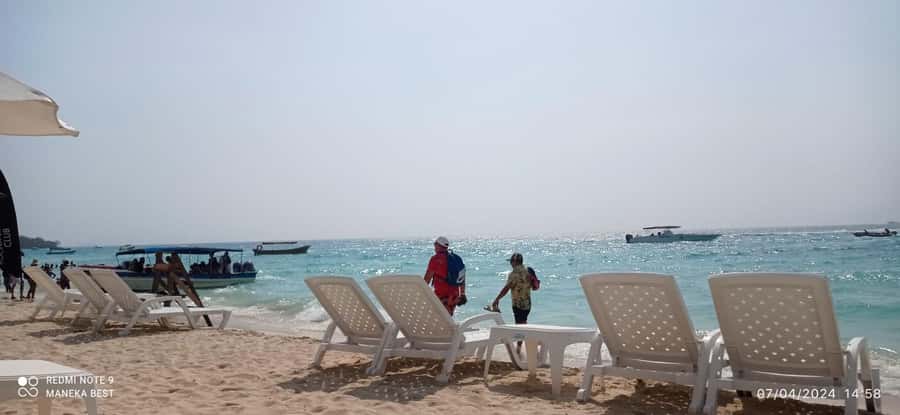 Cartagena: All-Inclusive Rosario Islands Speedboat Tour - Playa Tranquila Timing: More Beach Time After Lunch