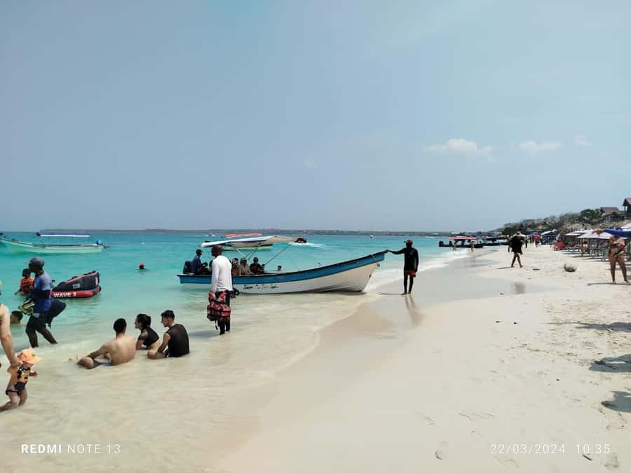 Cartagena: BARÚ Playa blanca with SNORKELING INCLUDED - Value check: is $61 per person a good deal?