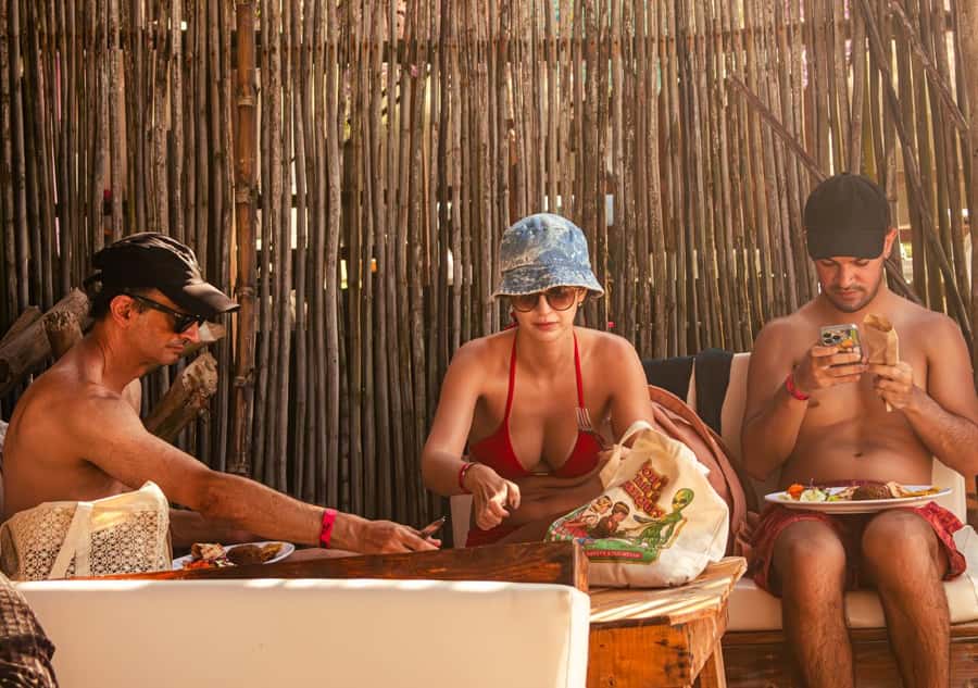 Cartagena: Barú Sunset Beach with Bioluminescent Plankton - Dinner at Mambo Beach: Caribbean food plus a real budget check
