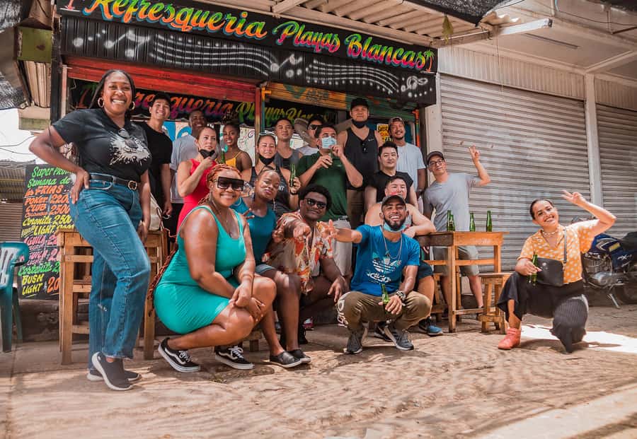 Cartagena Bazurto Market: Authentic Food & Culture Tour - Your 3-hour flow: fruit tastings, guarapo, and a local lunch