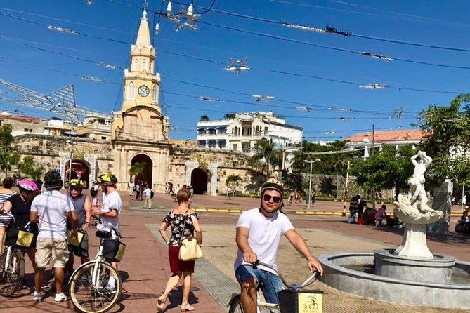 Cartagena Bike Tour - Guides like Jhony Serrato, Henry, Jaime, and King Felipe