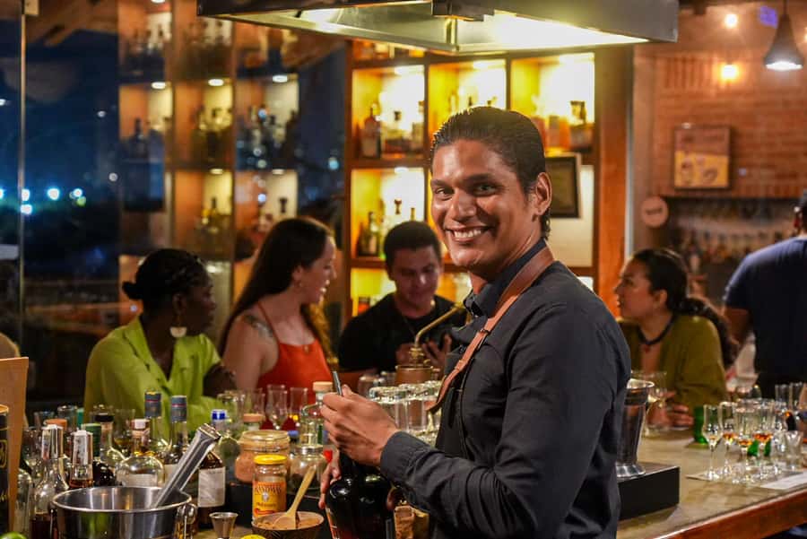 Cartagena: Boutique Rum and Chocolate Tasting at Lunático - Colombian rum and chocolate in Cartagena, done like a class
