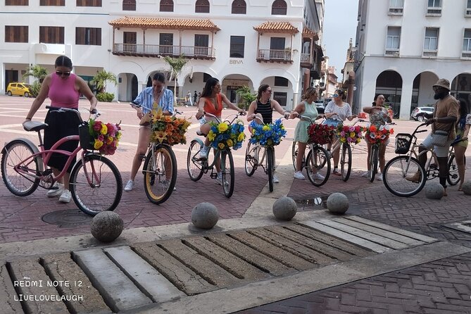Cartagena by Bike: History, Culture and More Inside the Wall - Getsemaní’s main square: independence on November 11, 1811