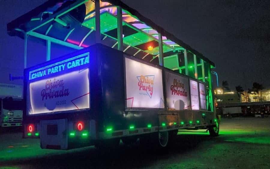Cartagena: Chiva Party Bus Tour with Disco Entry - Bocagrande, Getsemani, Calle del Arsenal, Muelle de los Pegasos: What You See From the Bus
