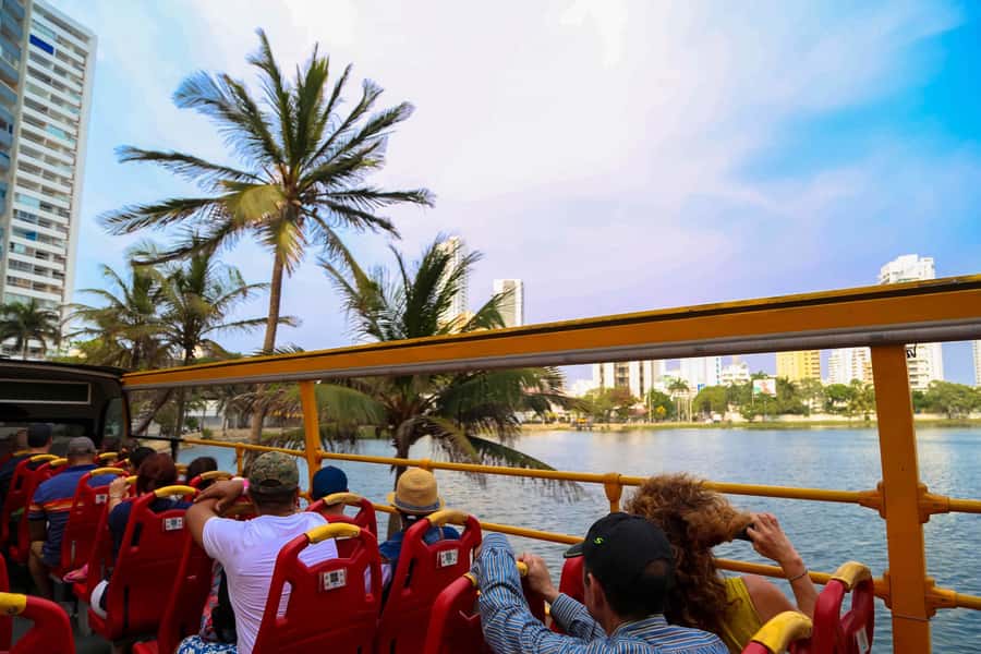 Cartagena: City Sightseeing Hop-On Hop-Off Bus Tour & Extras - Stop 1: Muelle de la Bodeguita (starting point)