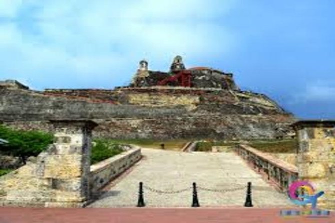 Cartagena City Tour - Stop 3: Walking the Walled City as a living museum