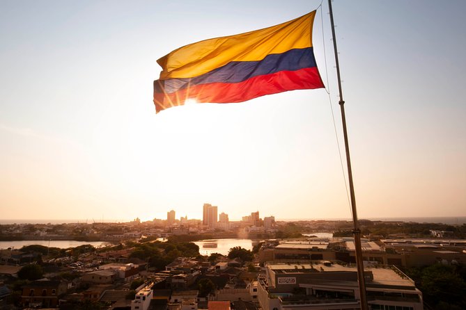 Cartagena City Tour & Convento de la Popa (AM) - Walled City walk plus Zapatos Viejos: short stroll, big Cartagena feel