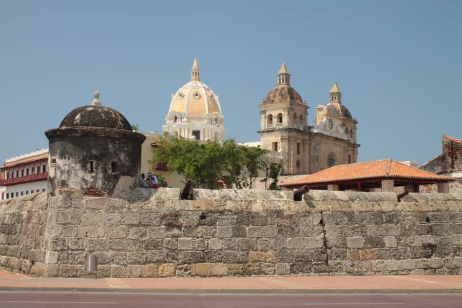 Cartagena City Tour with San Felipe Castle & Old Town Walk - Duration and pacing: What 4 Hours really means