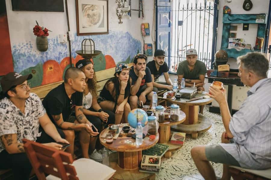 Cartagena Coffee Masterclass: Artisanal Roasting and Brewing - Café del Mural: where the class stays personal