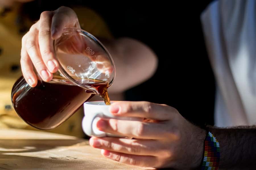 Cartagena Coffee Masterclass: Artisanal Roasting and Brewing - Grinding and brewing: the steps that turn aroma into taste