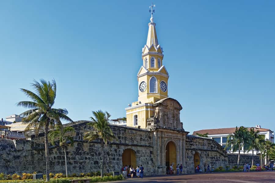 Cartagena: Complete Tour "San Felipe Castle, Popa and Getsemaní". - Finish at Torre del Reloj: the smart landing point