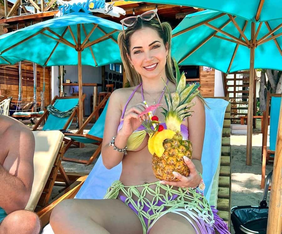 Cartagena: Cristal Beach Day Trip with Cocktail and Lunch - Price and Logistics: Is $48 Good Value?