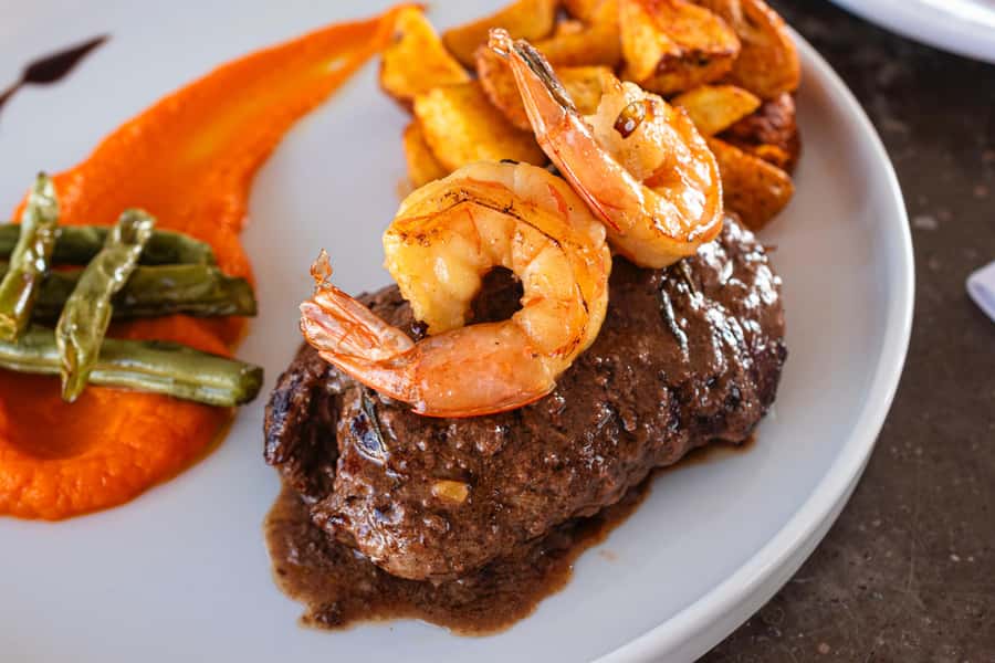 Cartagena: Cruise by the Bay with Dinner and Wine - Should You Book Cartagena Cruise by the Bay With Dinner and Wine?