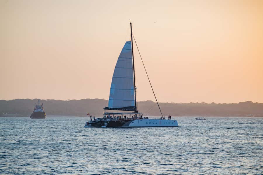 Cartagena de Indias: 2-Hour Sunset Cruise - Key points I’d plan around