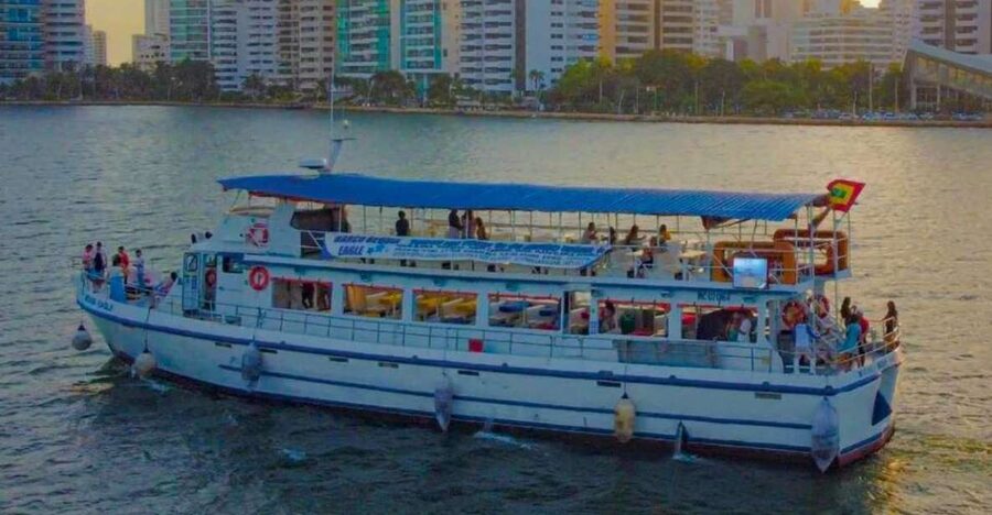 Cartagena de Indias: Sunset Cruise Open Bar with Dance Show - The open bar setup: what is included, what is not