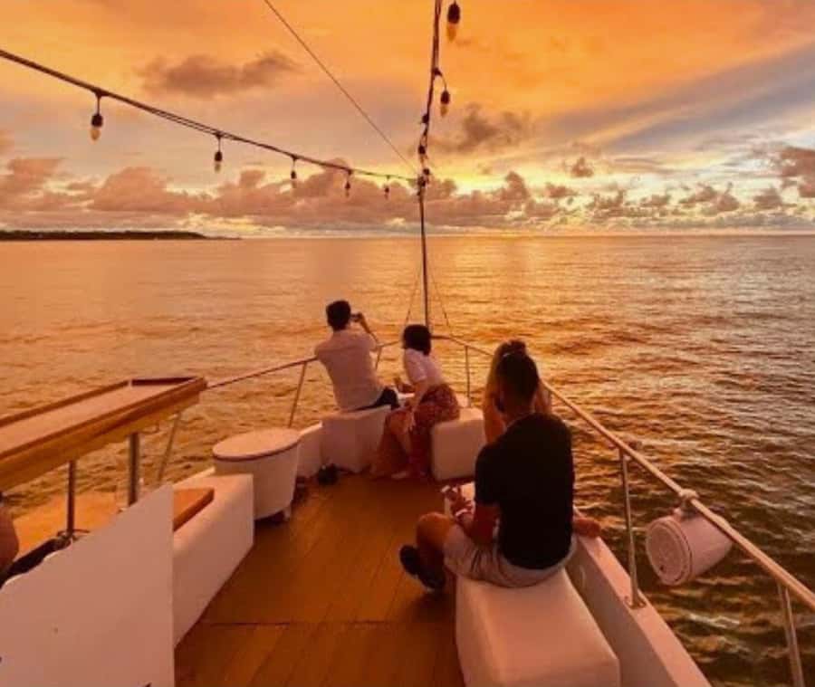 Cartagena de Indias: Sunset Cruise Open Bar with Dance Show - Price and what $49 really buys you