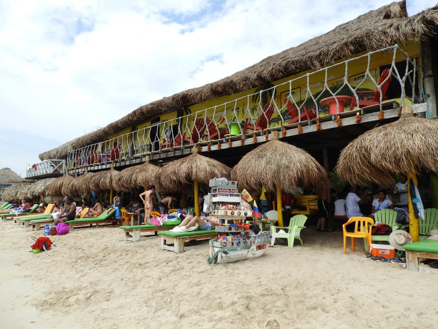 Cartagena: Ecoplan on Barú, Aviary and Oceanarium in one day - Barú Island Morning: Island Time and Vendor-Friendly Reality