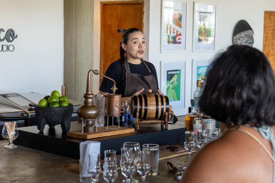 Cartagena: Express Rum and Chocolate Tasting Experience - Where to Meet in Cartagena: Caffé Lunático on Hostel El Santuario