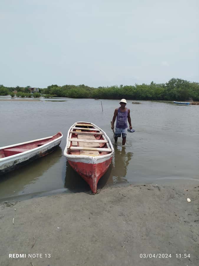 Cartagena: FISHERMEN'S ISLAND IN THE MANGROVES by canoe - Price and value: what you get for $28 (and what can change it)