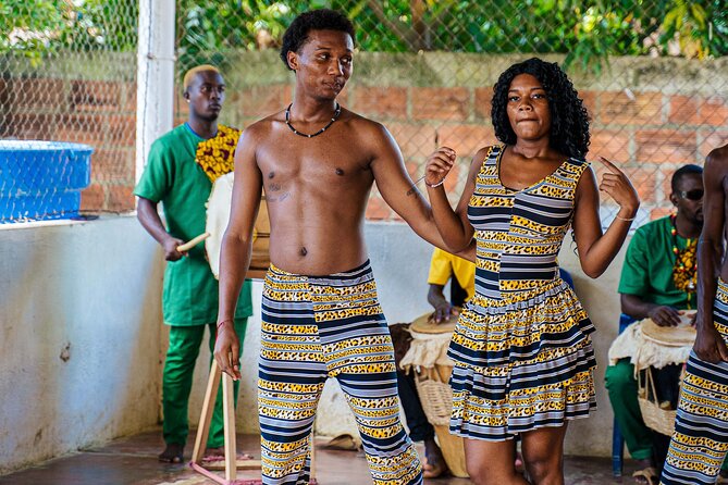 Cartagena : Full-Day Tour to San Basilio de Palenque - What you might see beyond the squares, including homes and traditional medicine