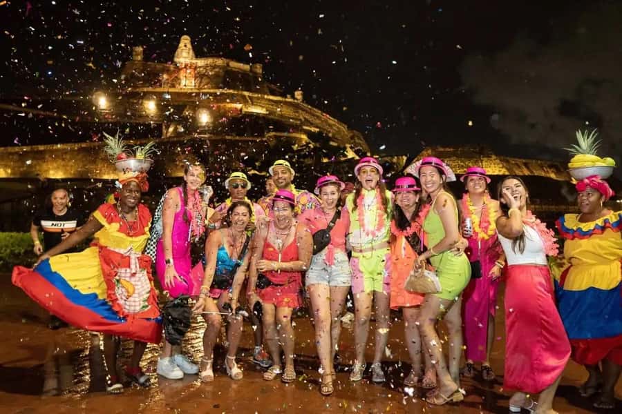 Cartagena: Funny PartyBus with dance floor and good music! - Las Botas Viejas photo stop: do your best classic shot