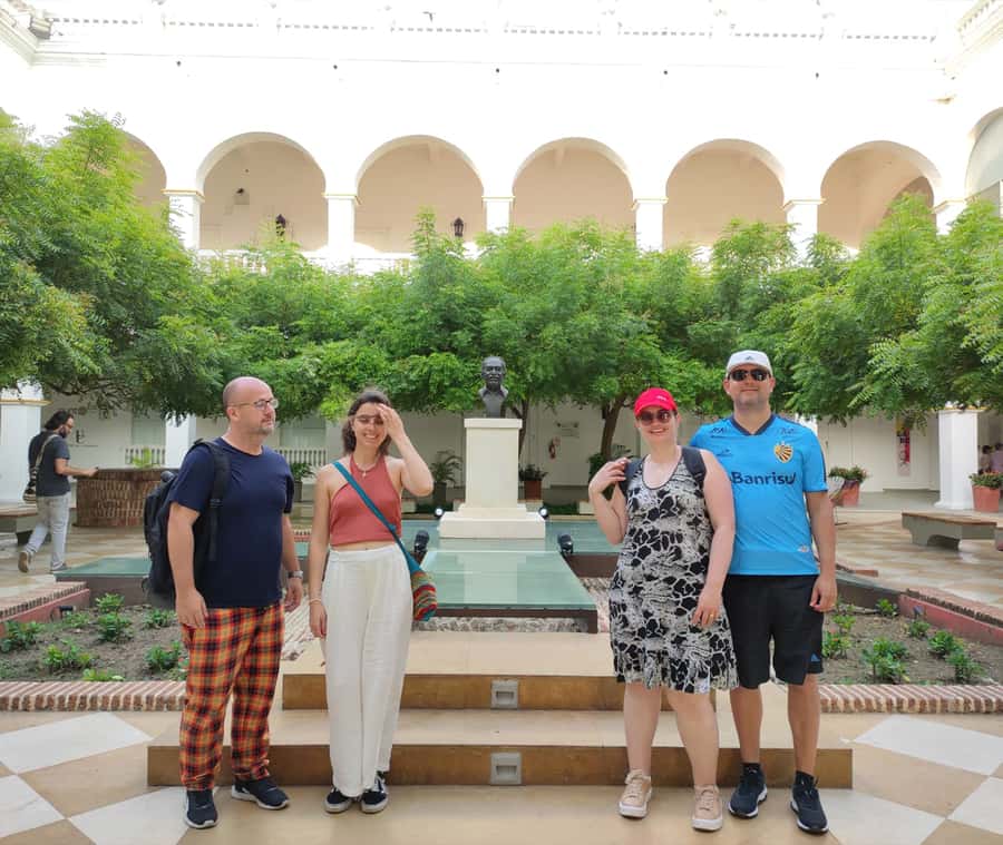 Cartagena: Gabriel García Márquez Private Walking Tour - A 150-minute Gabo walk that turns Cartagena streets into pages