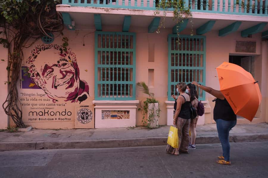 Cartagena: Gabriel García Márquez Private Walking Tour - Start at the Cervantes Saavedra monument and meet the Cartagena legends