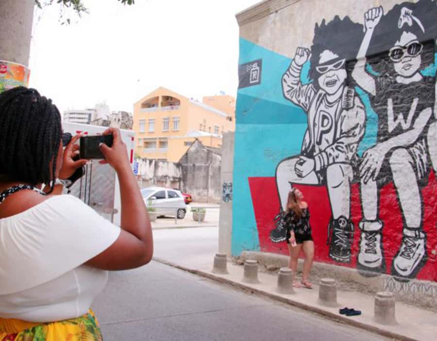 Cartagena: Graffiti Tour in Getsemani - Getsemaní Street Art That Talks Back to Power