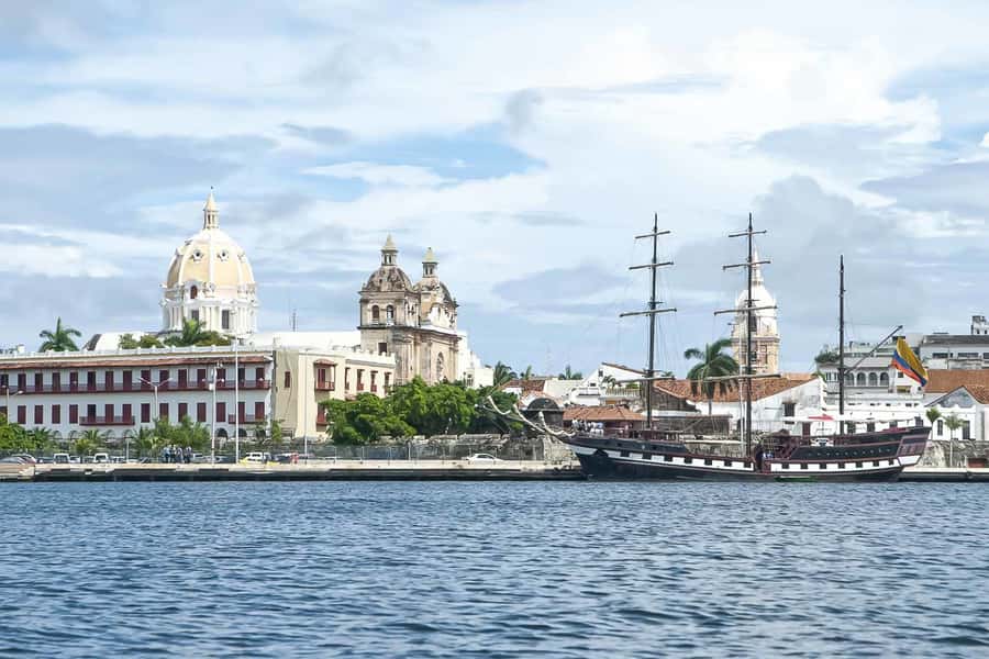 Cartagena: Guided Tour, with La Popa Convent, and San Felipe - A short break plus a shopping stop