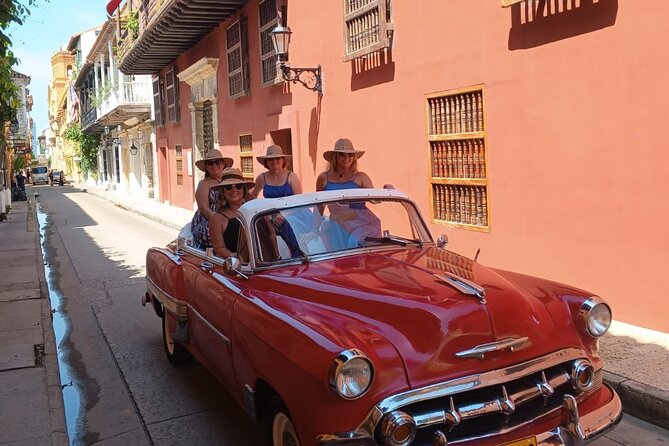 Cartagena Luxury Classic Car Tour + Bilingual Historian Guide - What the classic car ride feels like in real life