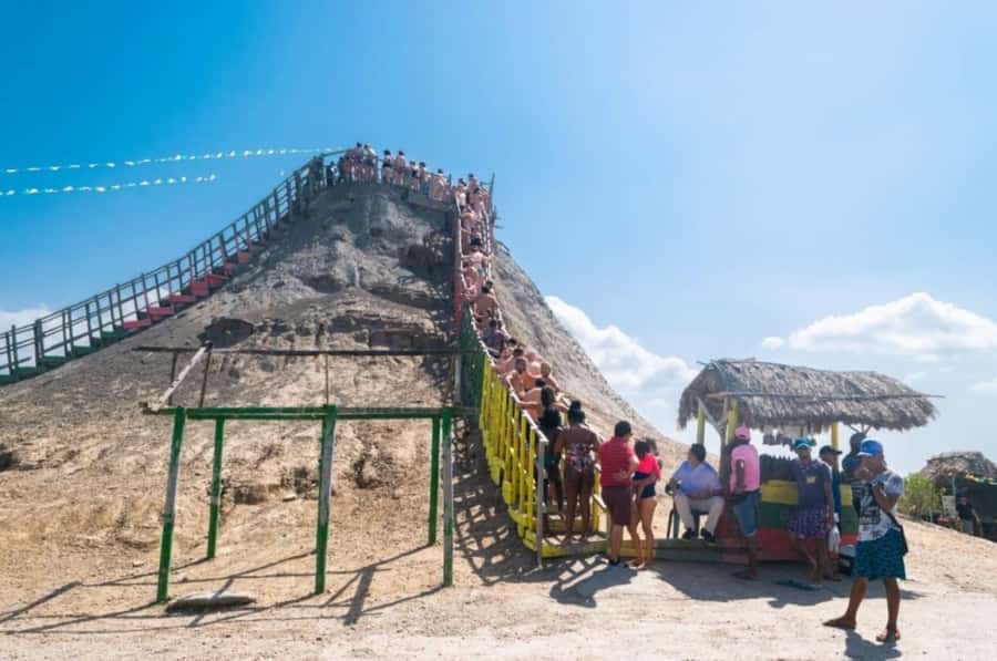 Cartagena: Mud Volcano Tour with Lunch, Pool, and Beach - Morning Pickup in Cartagena: Where to Meet and What to Expect