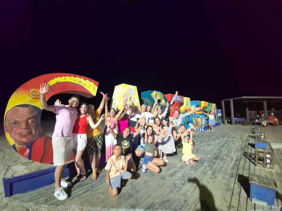 Cartagena: Night party in authentic Colombian chiva with entertainer - The onboard vibe: what the entertainer changes