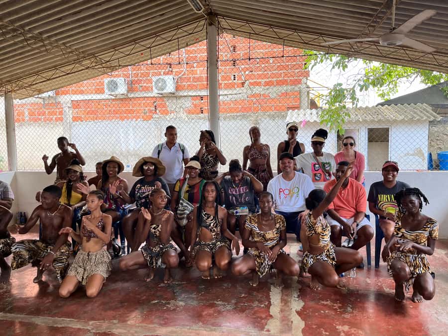 Cartagena: Palenque´s tour, dance show, lunch, pick-Up inclu - Monumento A Kid Pambele: a guided walking stop that adds meaning
