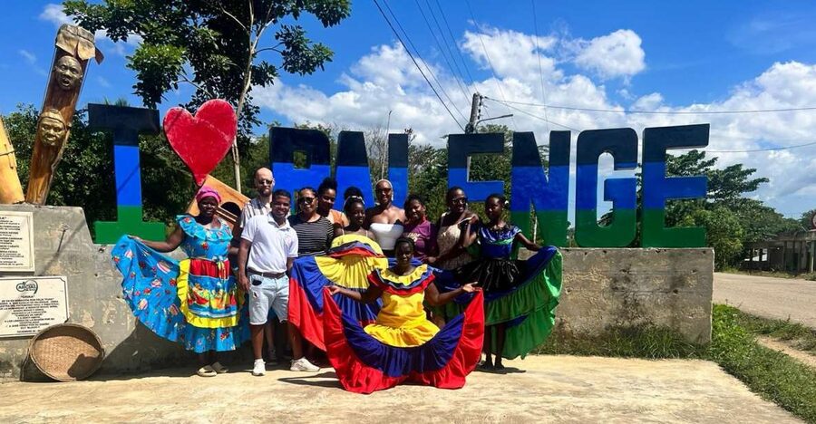 Cartagena: Palenque´s tour, dance show, lunch, pick-Up inclu - The food and rum tasting, explained for decision-making