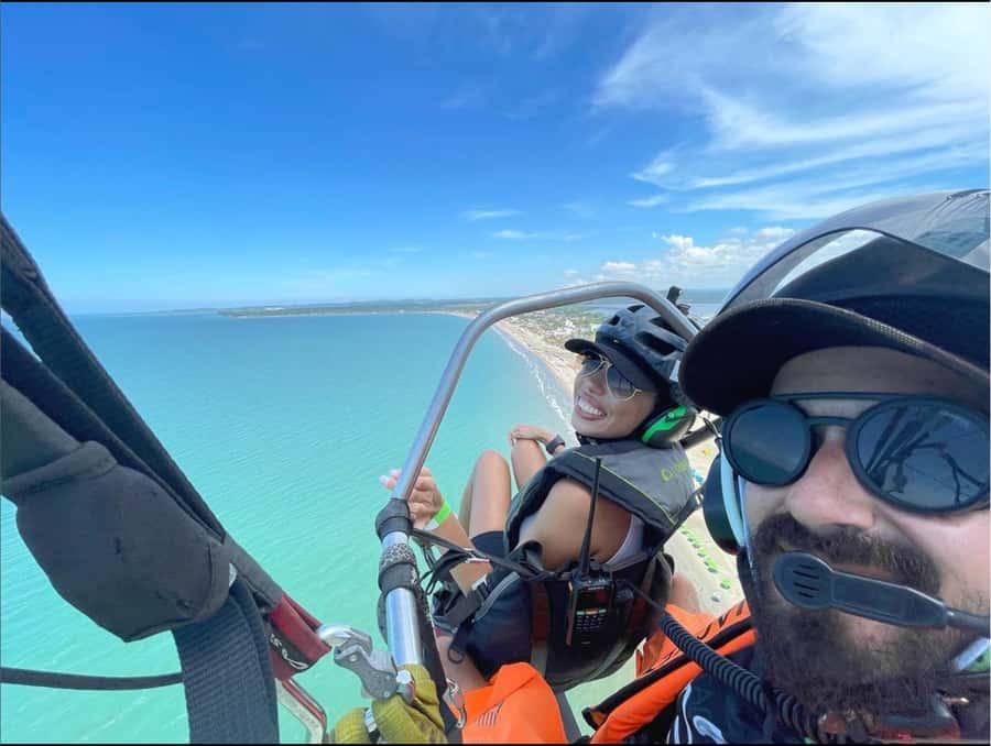 Cartagena: Paratriking Flight from the Beach - Checking in at Cra. 3 #39-21, then letting the wind take the lead