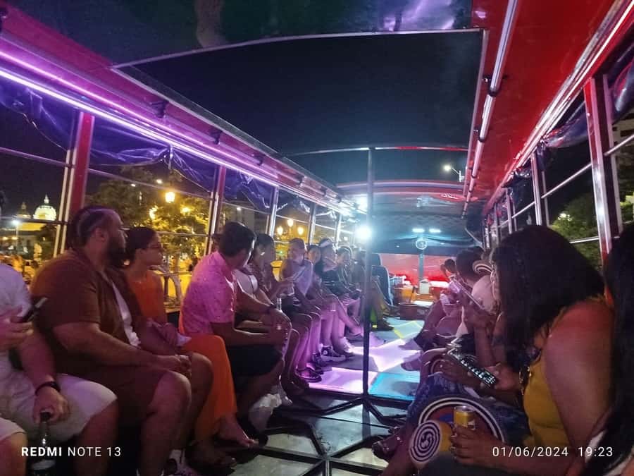 Cartagena: Party on a typical bus crossing the city - Price and value at about $11 for 150 minutes